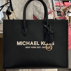 Michael Kors Medium Mirella 35S2G7ZT7L Tote Bag 
Black Multi
NWT